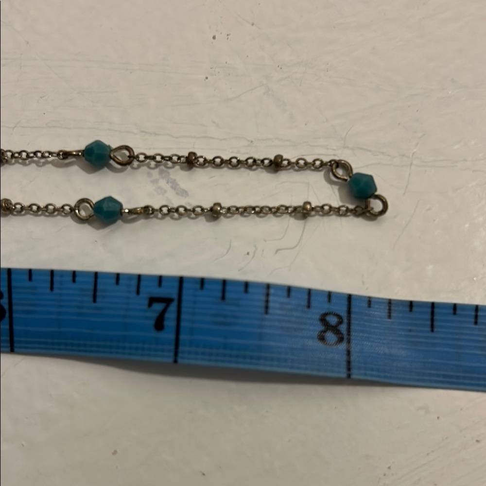 Avon Silver and Blue Necklace with Elegant Design - Picture 4 of 4